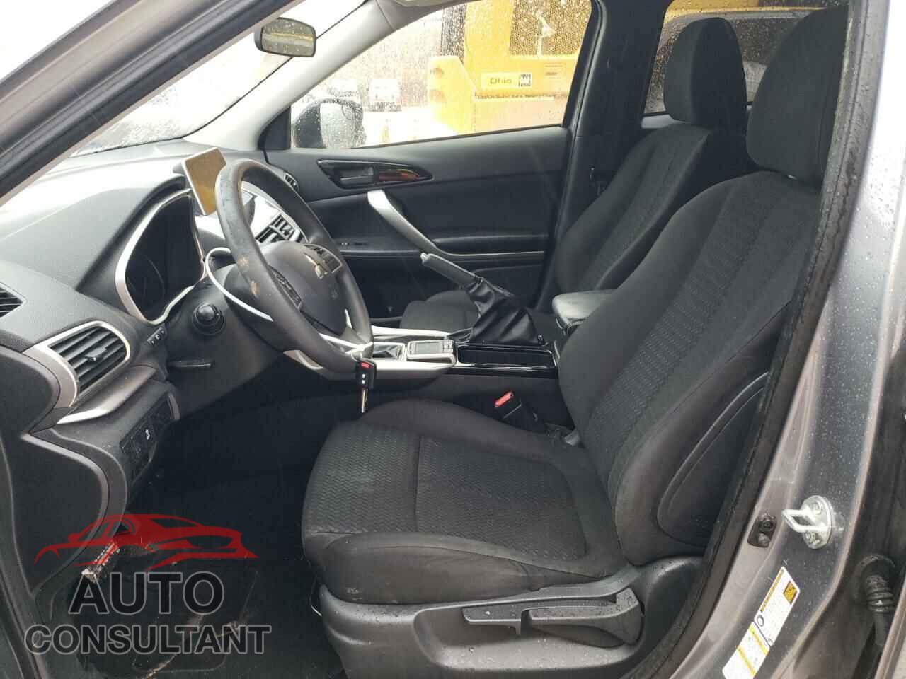 MITSUBISHI ECLIPSE 2018 - JA4AT4AA1JZ045529
