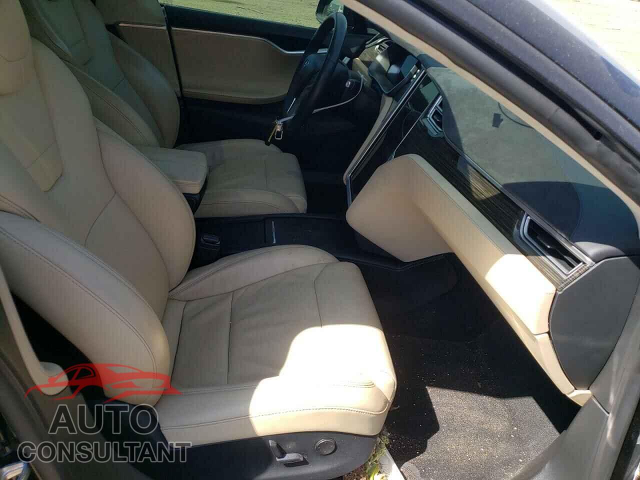 TESLA MODEL S 2017 - 5YJSA1E27HF192343