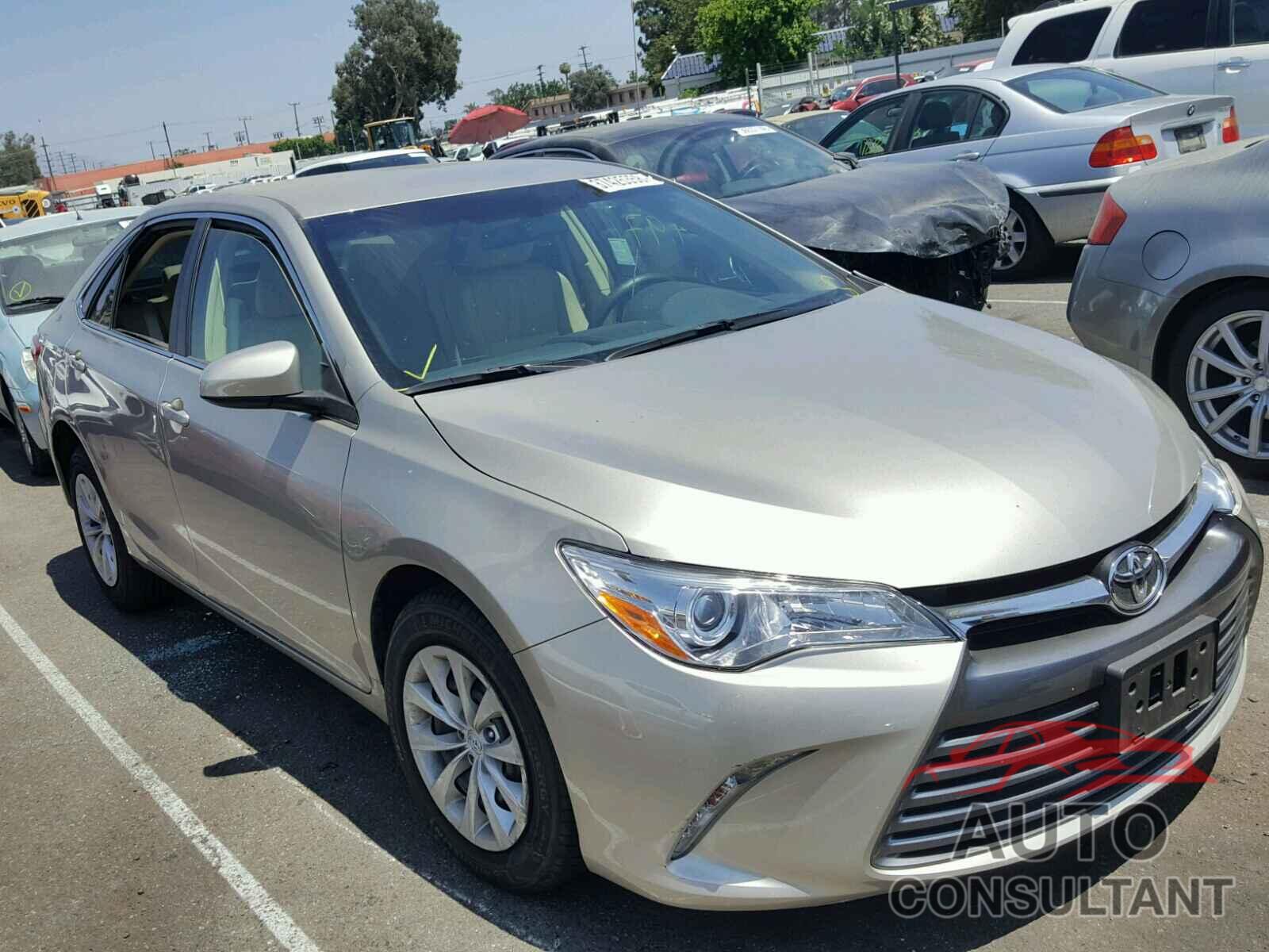 TOYOTA CAMRY 2016 - 4T4BF1FK2GR521098