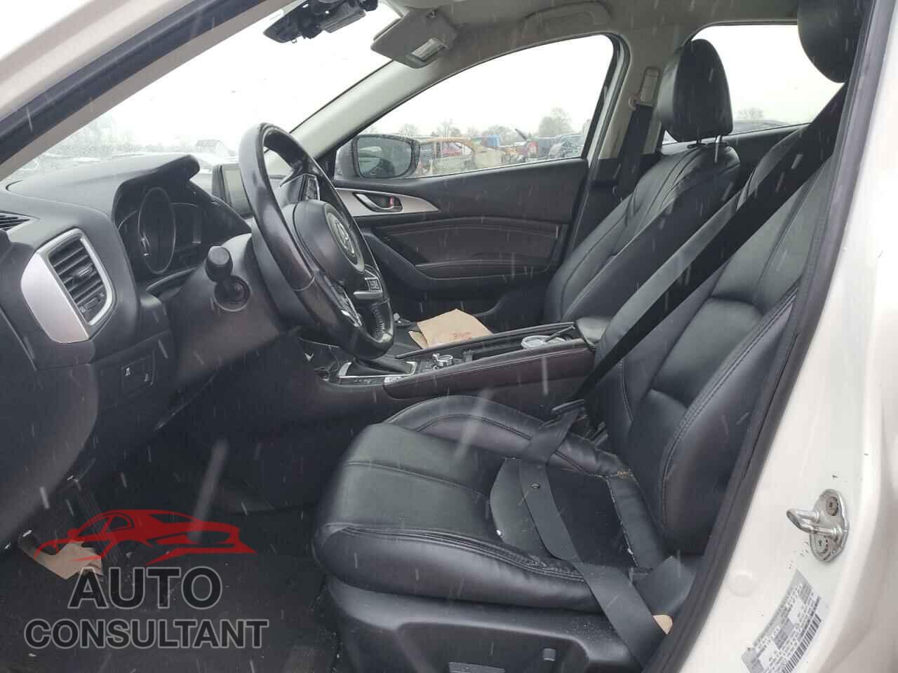 MAZDA 3 2017 - 3MZBN1V7XHM103213