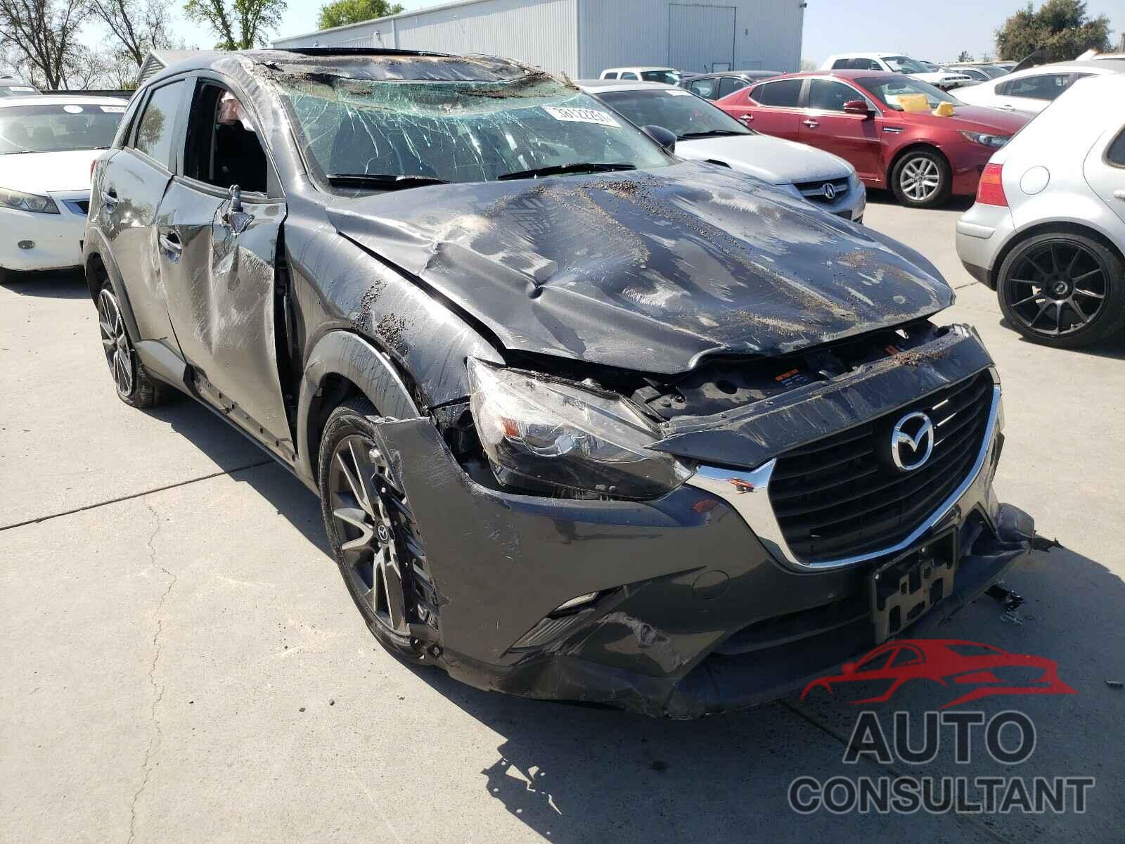 MAZDA CX-3 2017 - JM1DKFC78H0175261