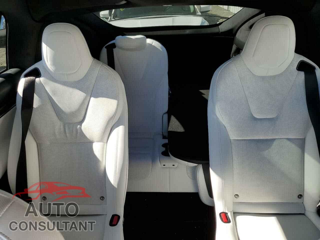 TESLA MODEL X 2023 - 7SAXCBE53PF366460