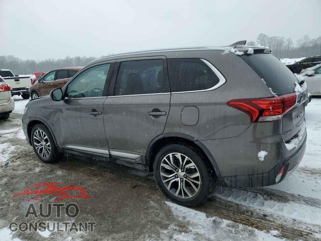 MITSUBISHI OUTLANDER 2018 - JA4AZ3A36JZ010253