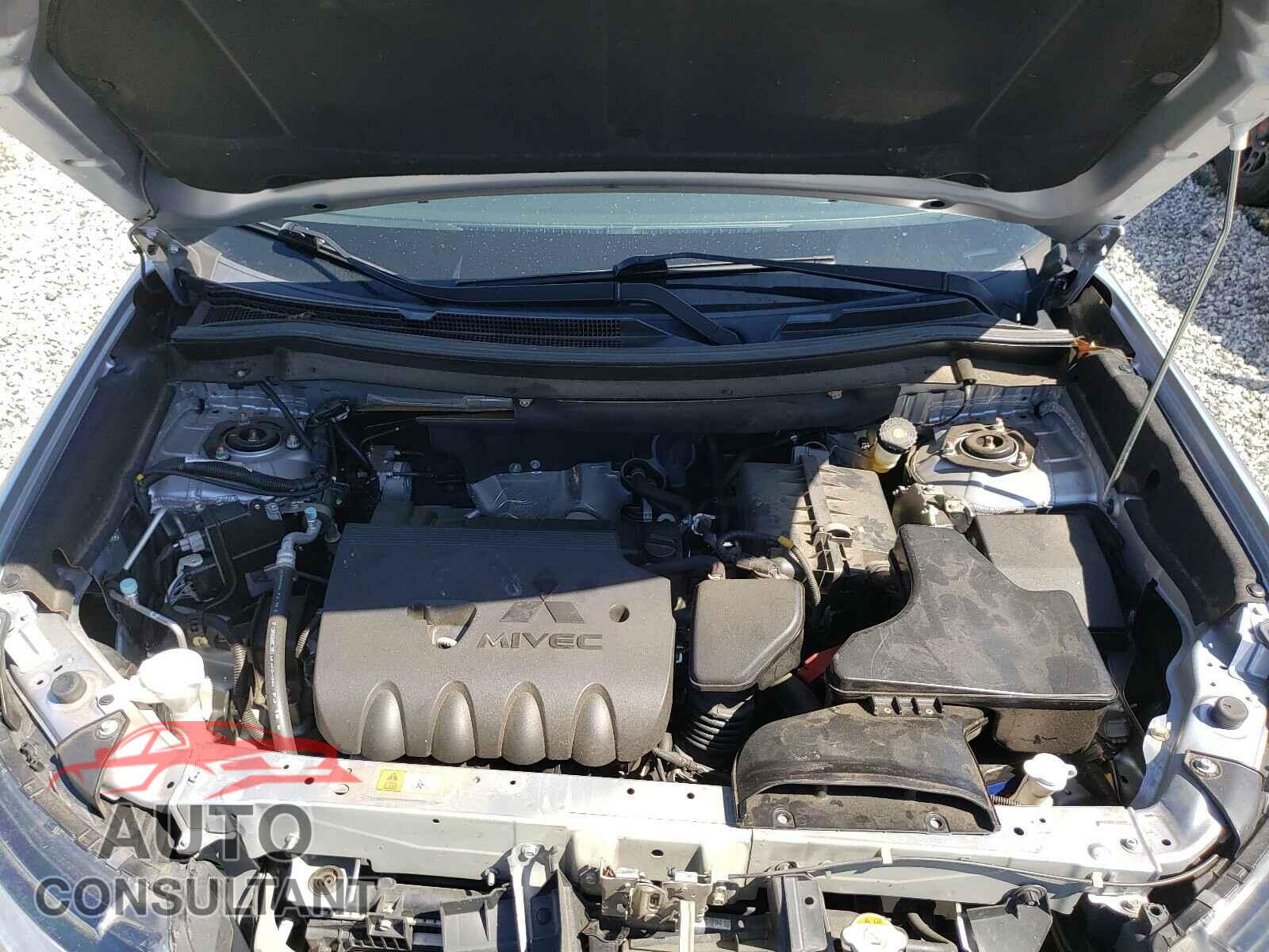 MITSUBISHI OUTLANDER 2017 - JA4AD3A38HZ022476