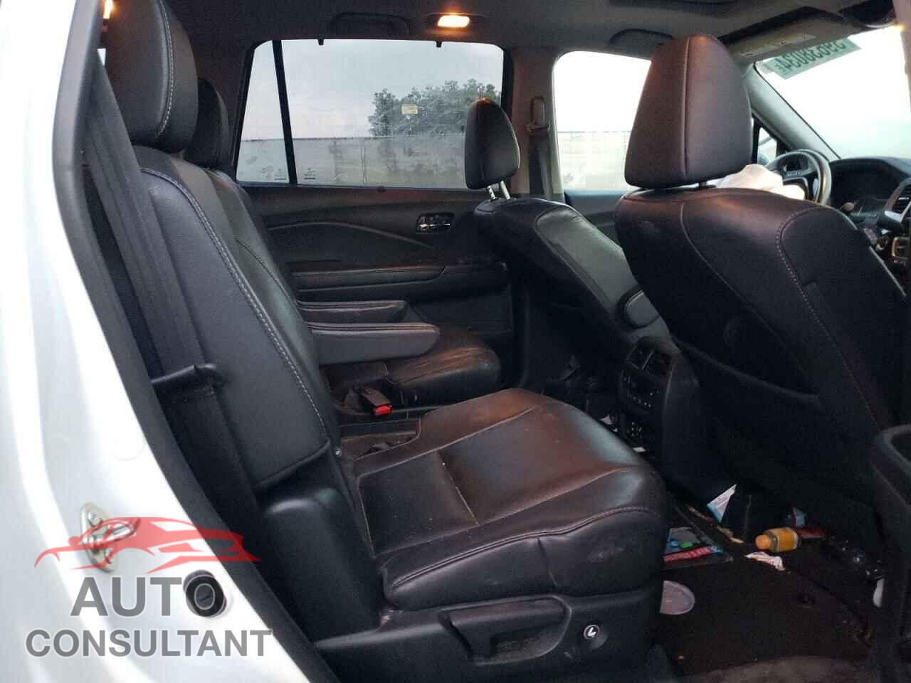 HONDA PILOT 2017 - 5FNYF6H0XHB007530