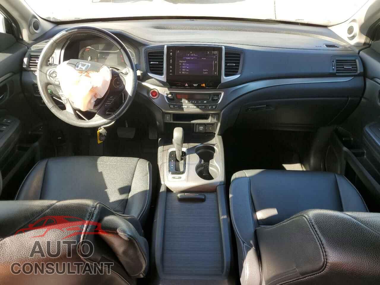 HONDA PILOT 2018 - 5FNYF5H58JB011698