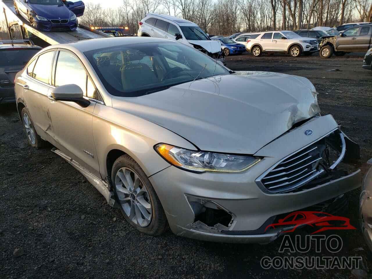 FORD FUSION 2019 - 3FA6P0LU3KR121439
