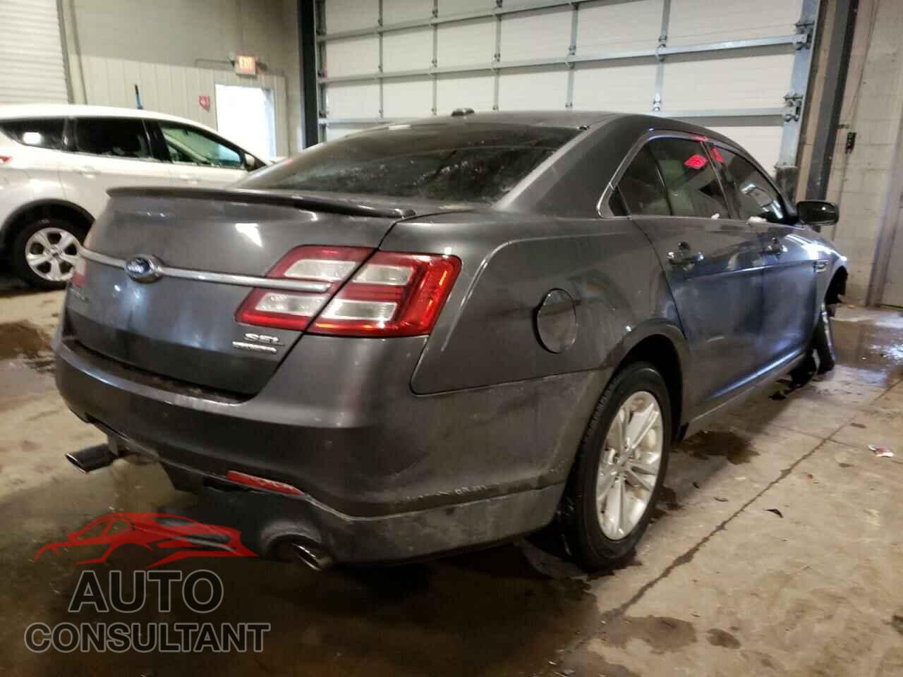 FORD TAURUS 2017 - 1FAHP2E80HG126005