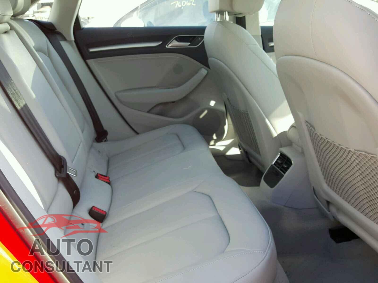 AUDI A3 2016 - WAUA7GFF7G1062906