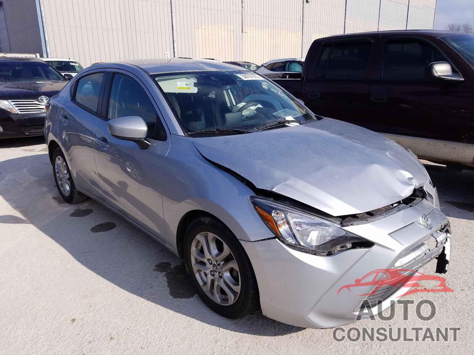 TOYOTA YARIS 2018 - 3MYDLBYV8JY311074