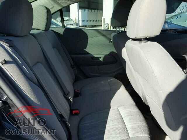 CHEVROLET SONIC 2015 - 1G1JC5SH0F4182448