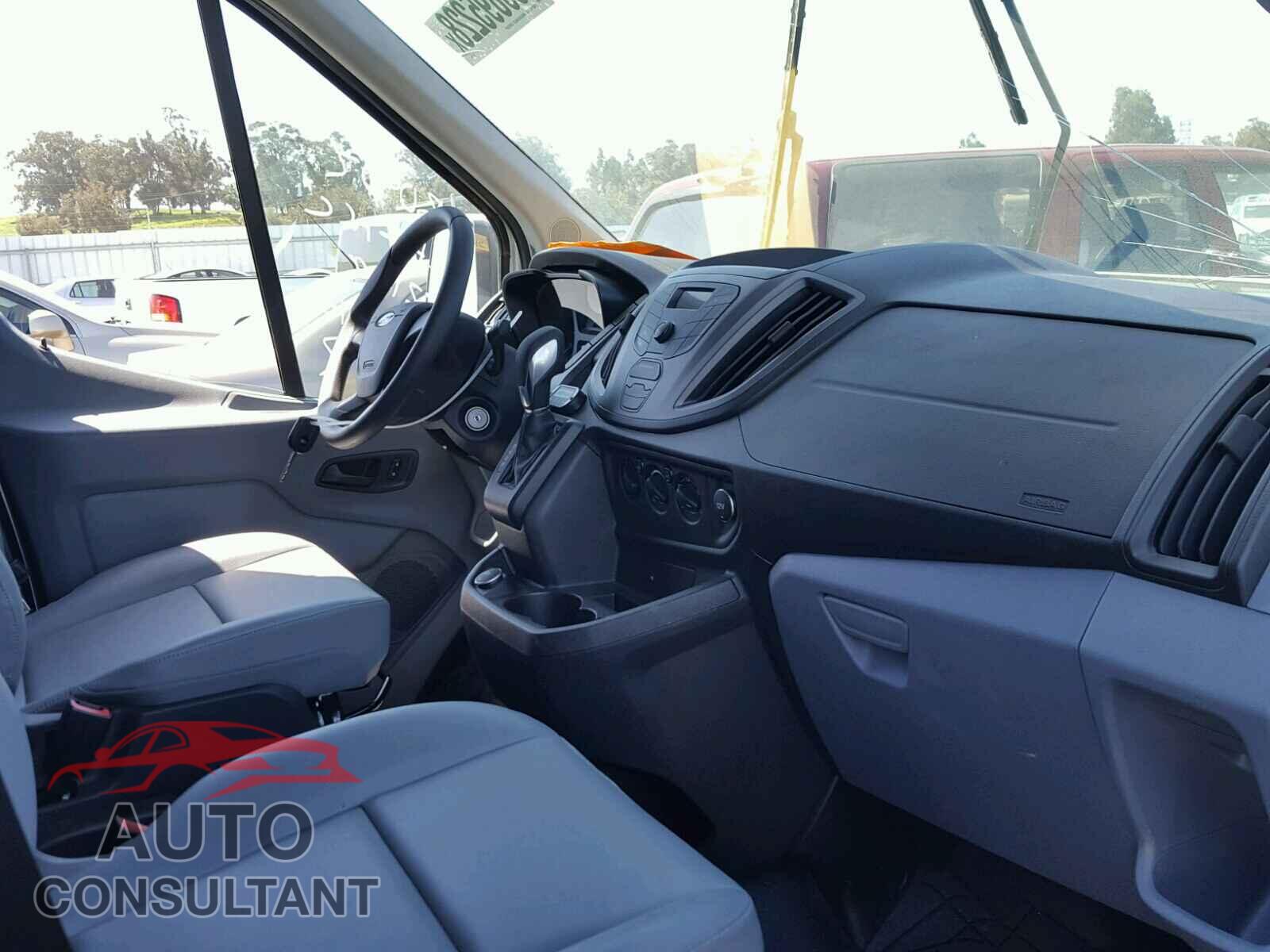 FORD TRANSIT CO 2017 - 1FTYE2CM9HKB57153