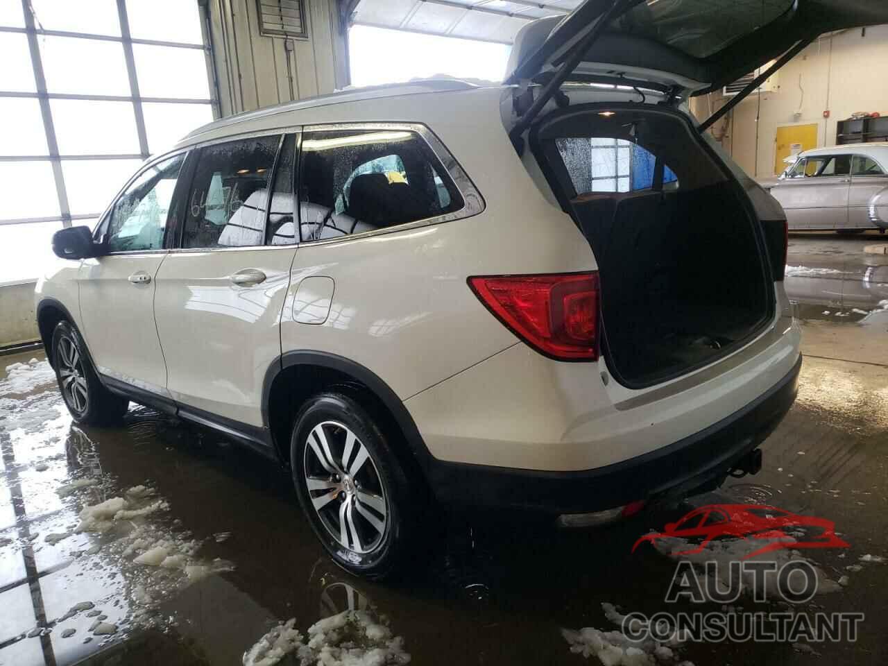 HONDA PILOT 2017 - 5FNYF6H5XHB032522