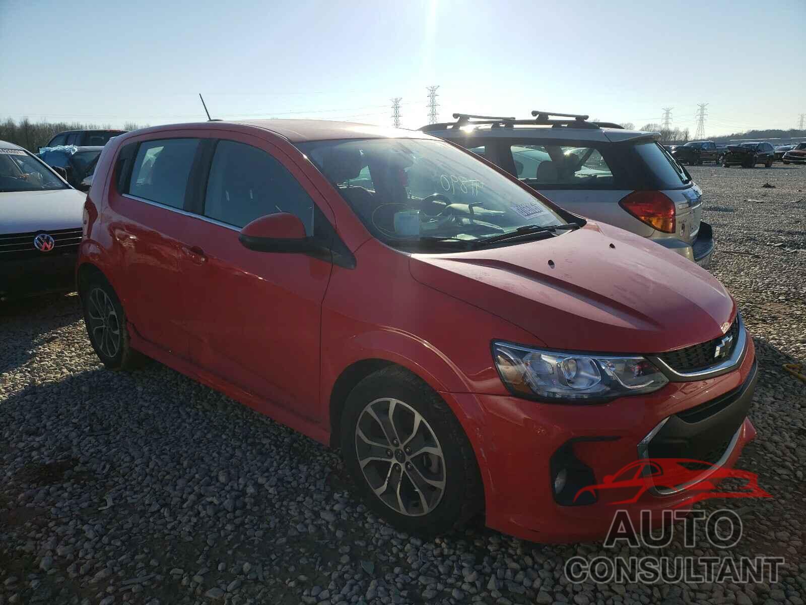 CHEVROLET SONIC 2018 - 19XFC2F87LE023393