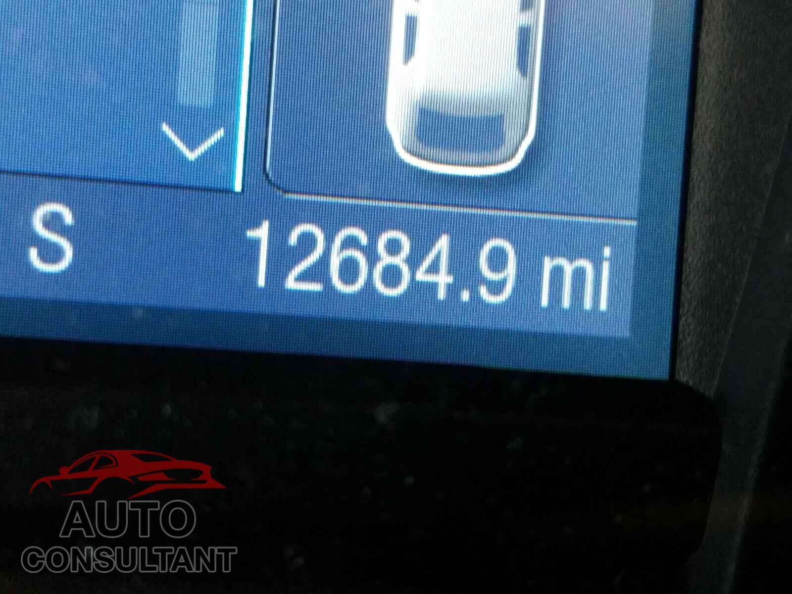FORD TAURUS 2018 - 1FAHP2D85JG122992