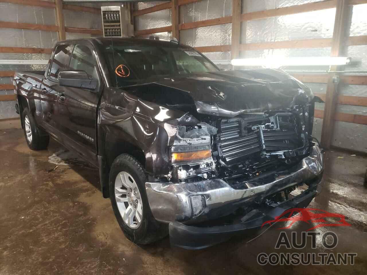 CHEVROLET SILVERADO 2018 - 1GCVKREC0JZ164711