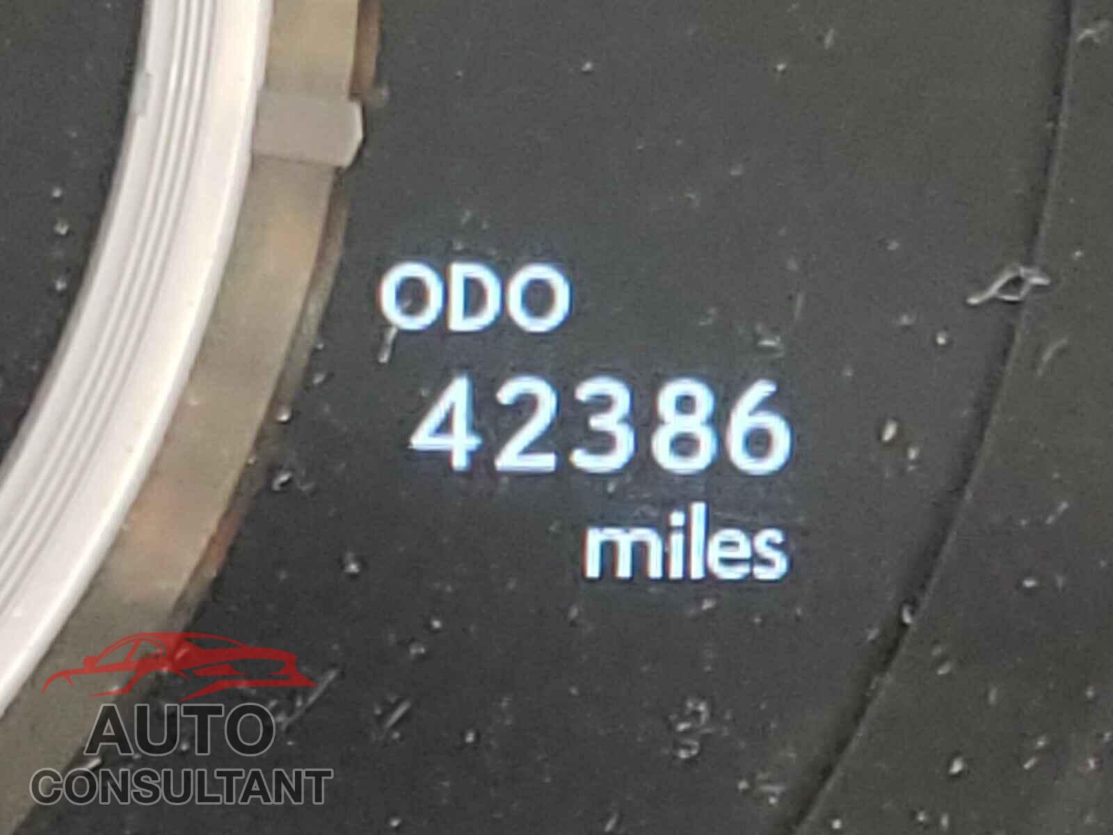 LEXUS IS 2018 - JTHBZ1D24J5033067