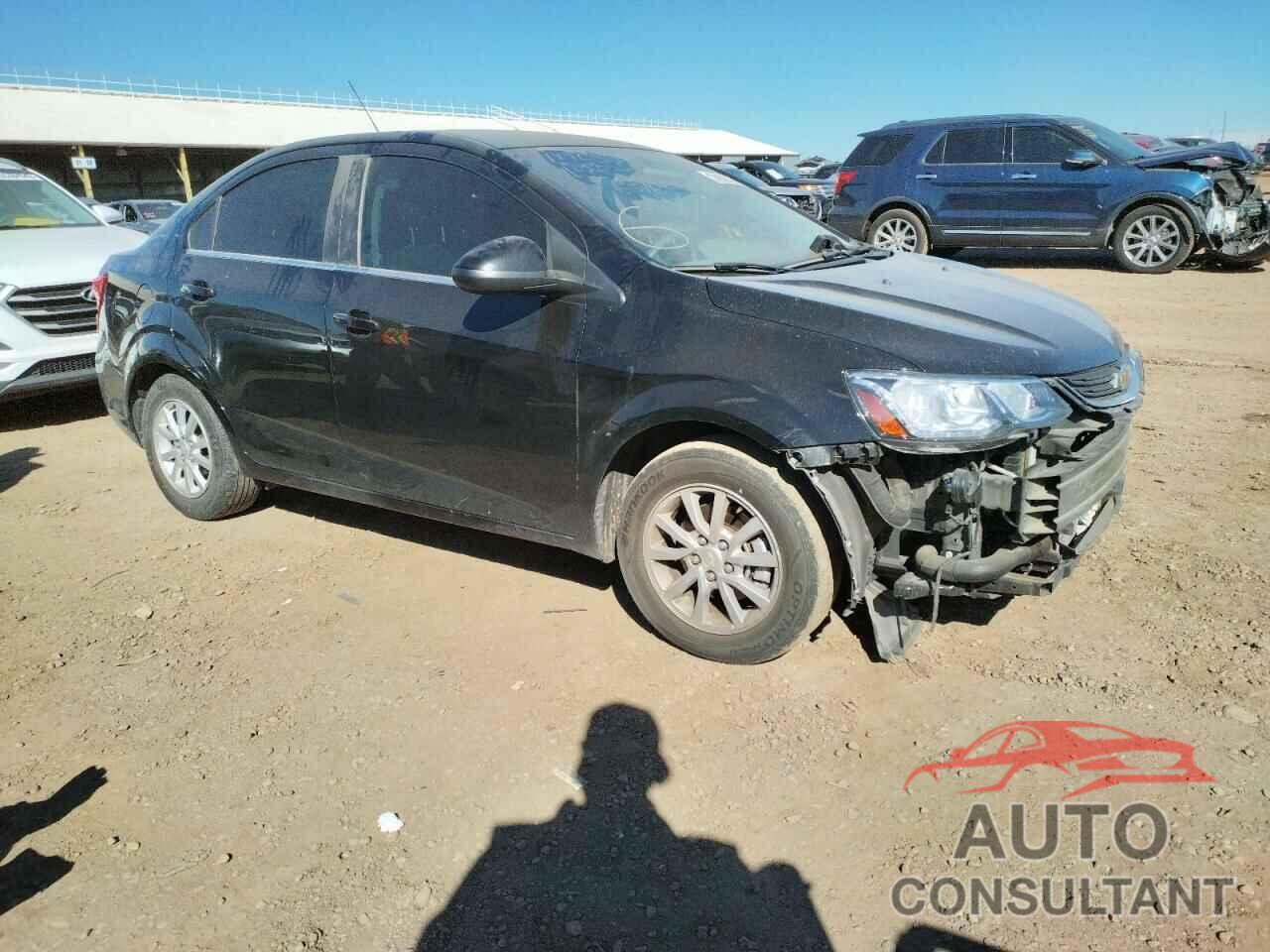 CHEVROLET SONIC 2019 - 1G1JD5SB6K4126565