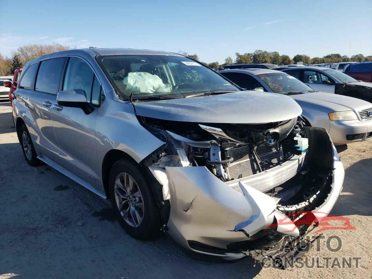 TOYOTA SIENNA 2021 - 5TDKRKEC7MS035974