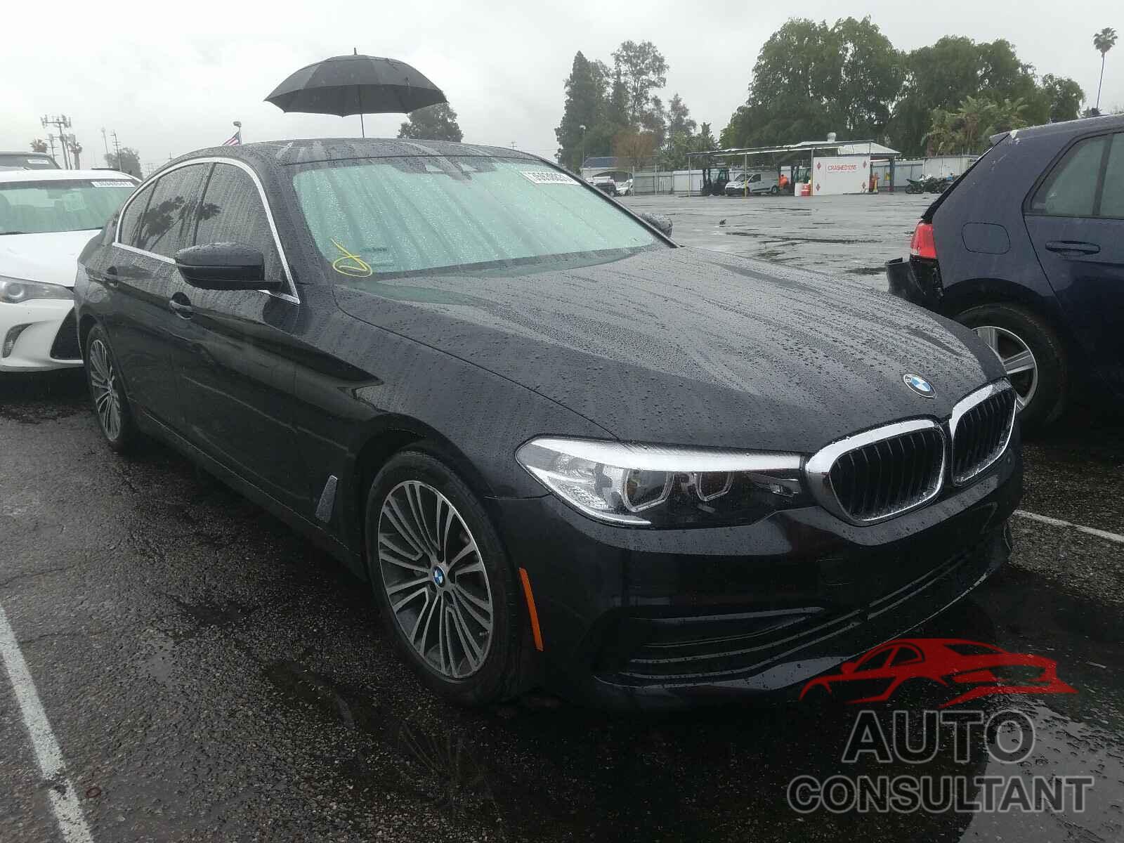 BMW 5 SERIES 2019 - WBAJA5C52KG900718