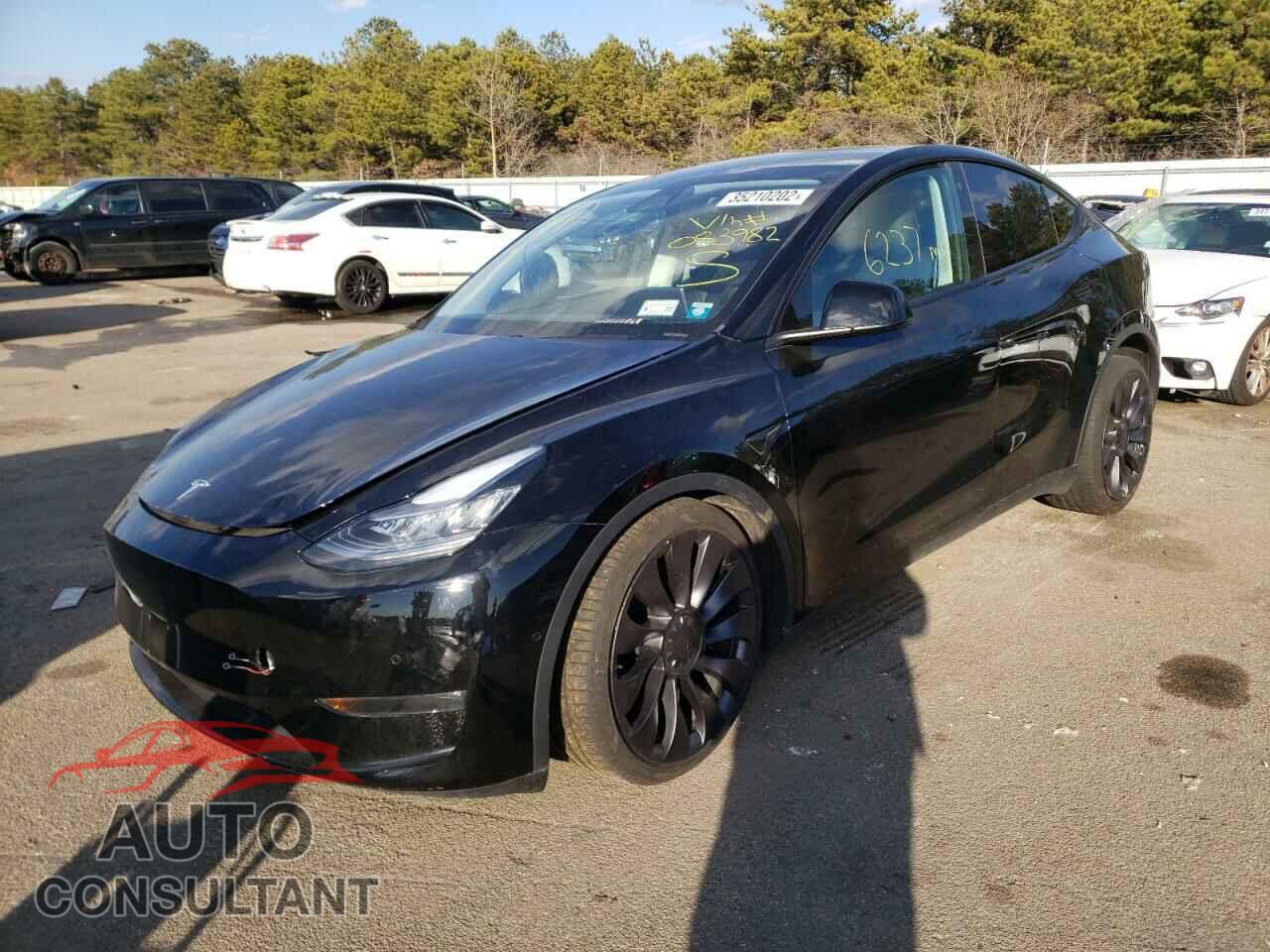 TESLA MODEL Y 2021 - 5YJYGDEF1MF083982