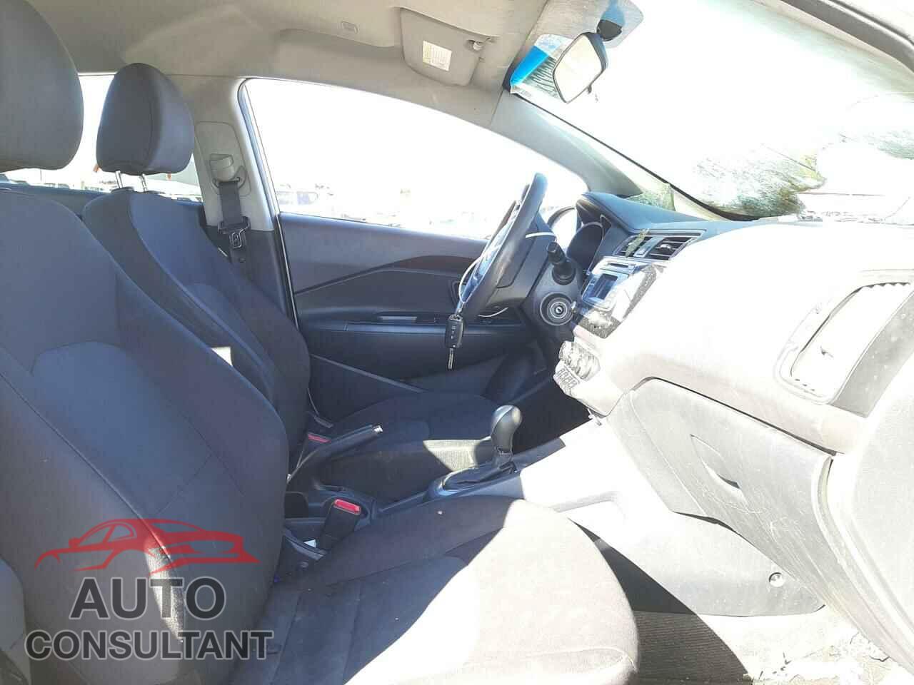KIA RIO 2016 - KNADM4A30G6648125