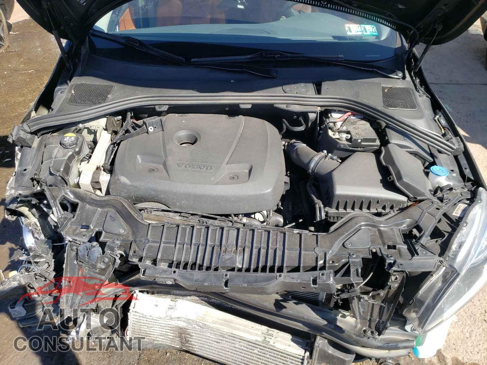 VOLVO S60 2017 - LYV402TK9HB155672