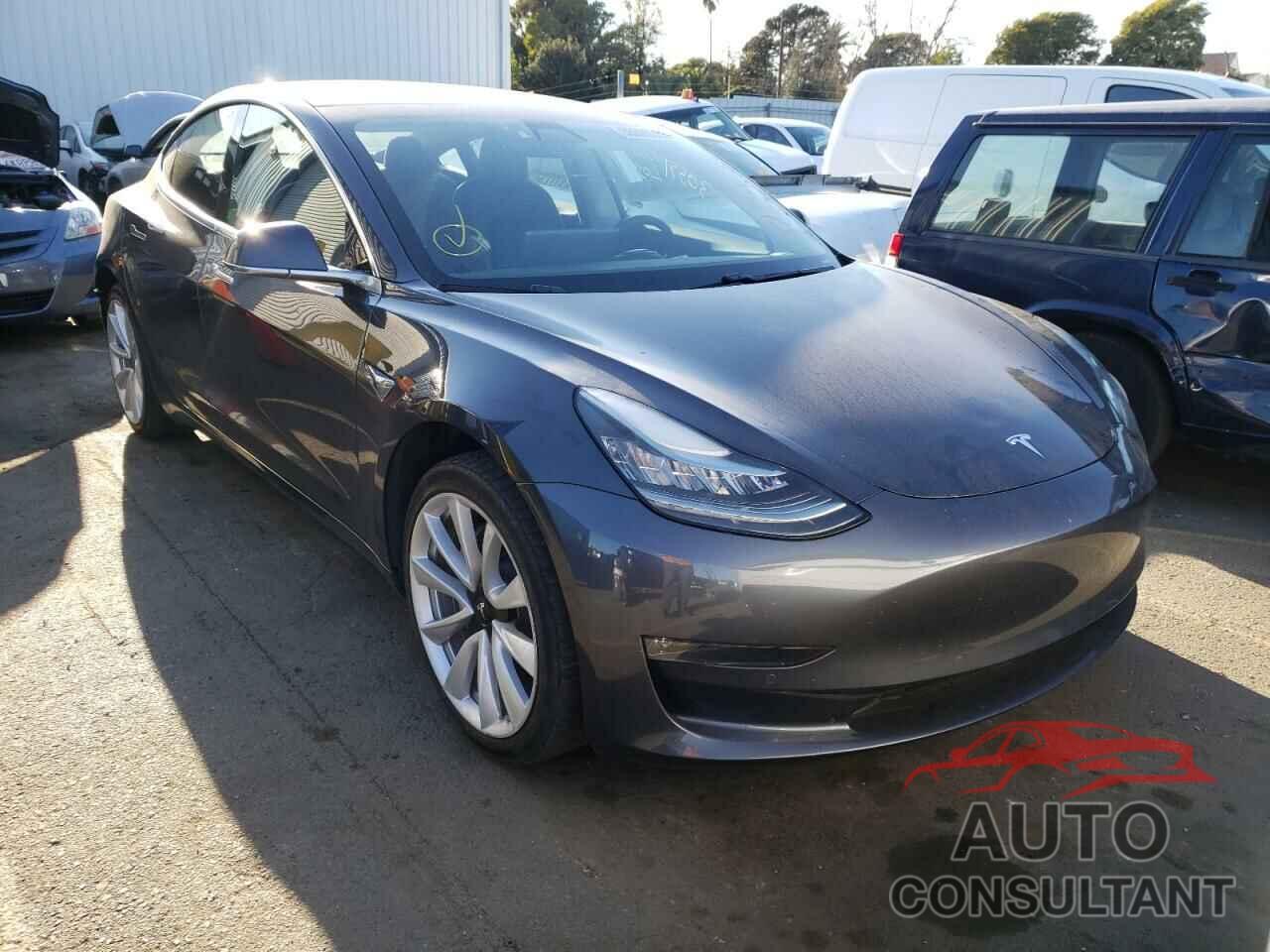 TESLA MODEL 3 2018 - 5YJ3E1EA6JF023971