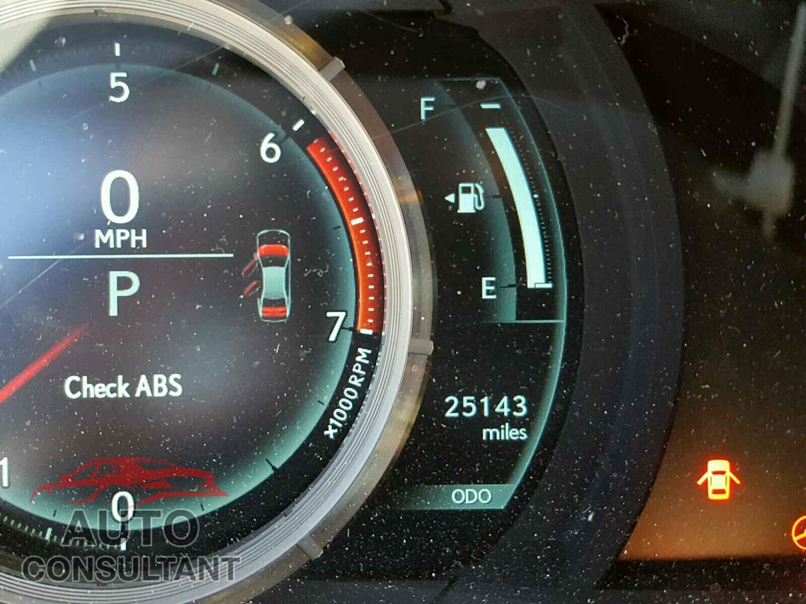 LEXUS IS 2016 - JTHBA1D24G5031688