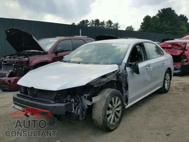 VOLKSWAGEN PASSAT 2015 - 1VWAT7A34FC037442