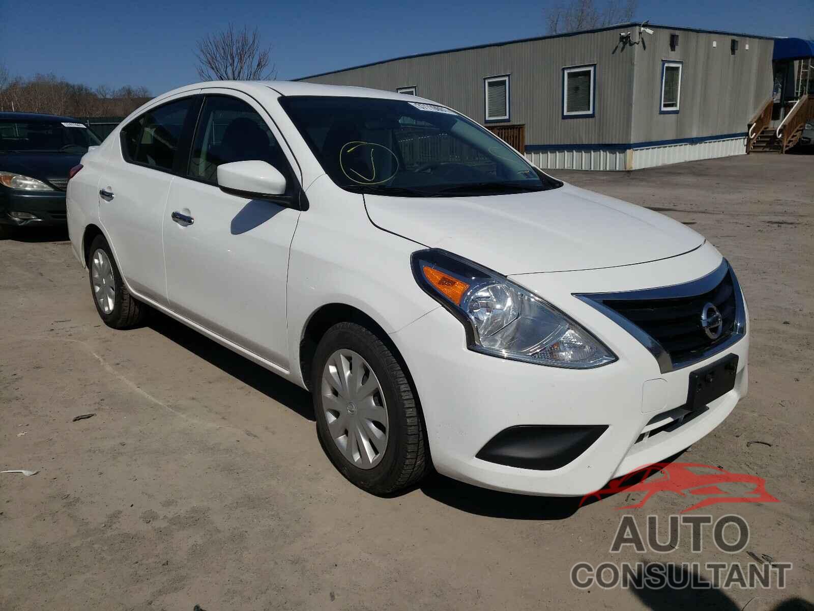 NISSAN VERSA 2019 - 3N1CN7AP6KL860092