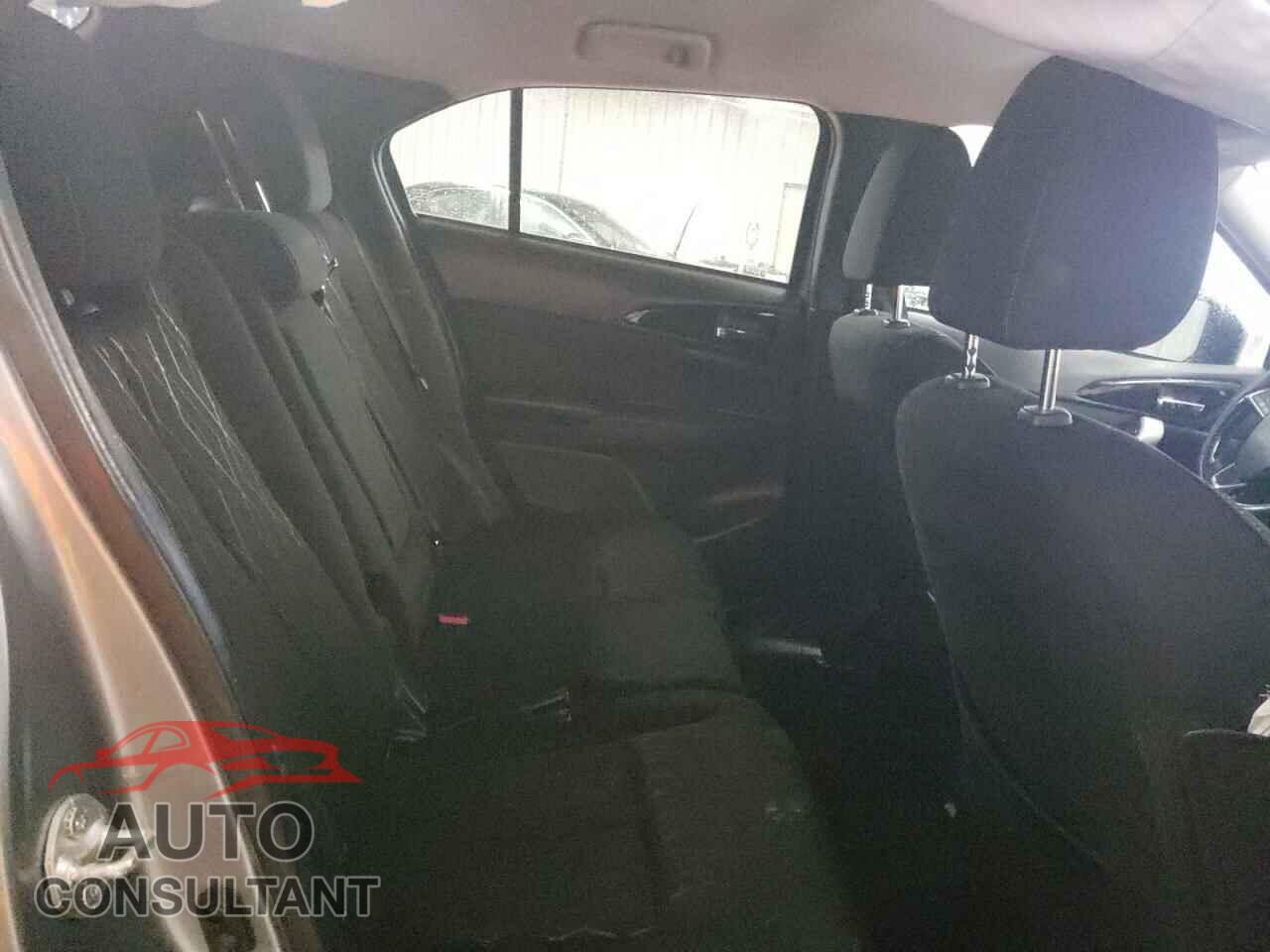MITSUBISHI ECLIPSE 2018 - JA4AT5AA5JZ061870