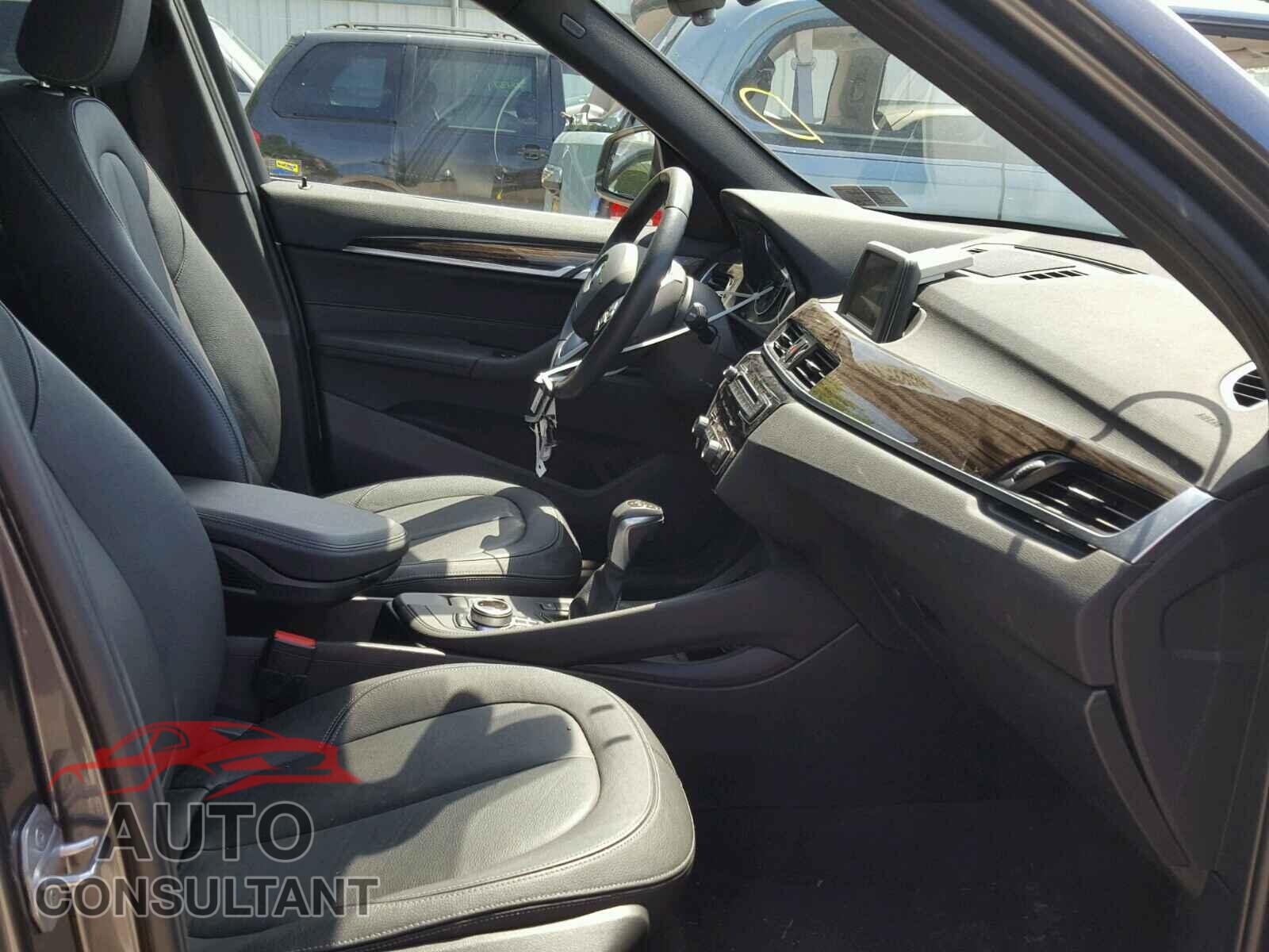 BMW X1 2017 - WBXHT3Z30H4A56782