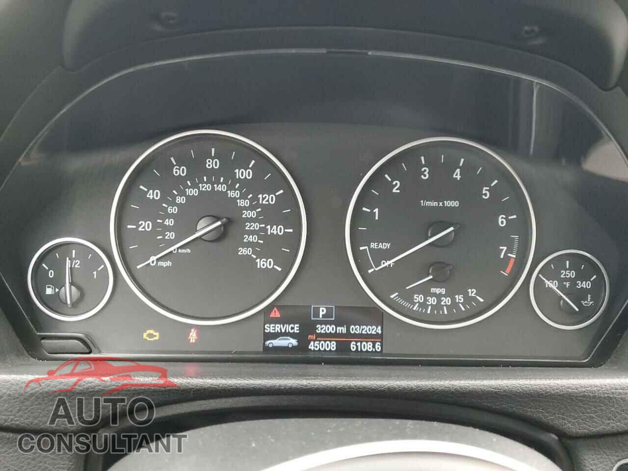 BMW 3 SERIES 2018 - WBA8A3C58JK763816