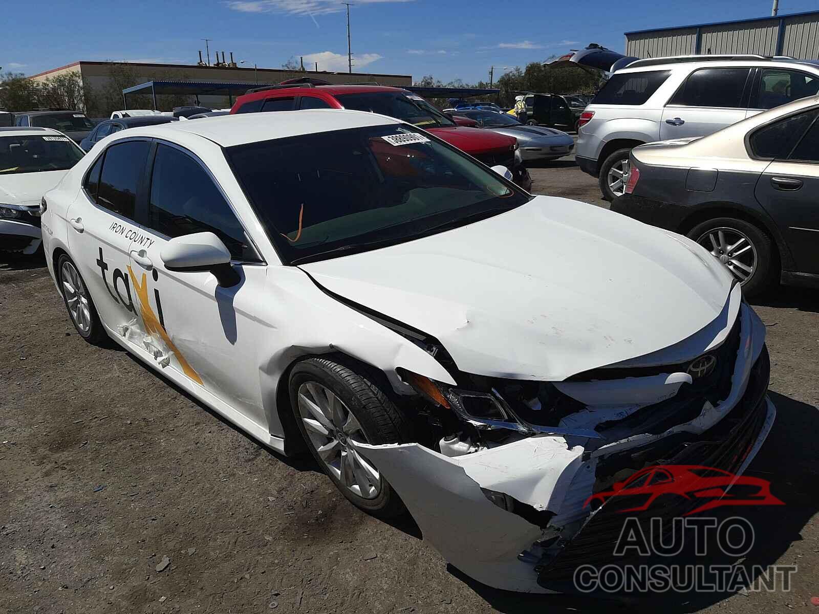 TOYOTA CAMRY 2020 - 4T1C11AK6LU397559