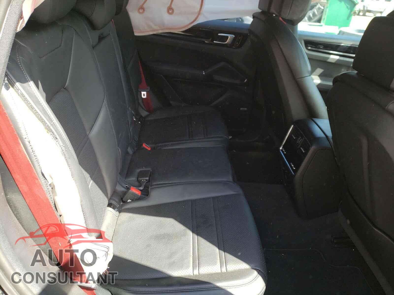 PORSCHE CAYENNE 2019 - WP1AA2AY6KDA11290