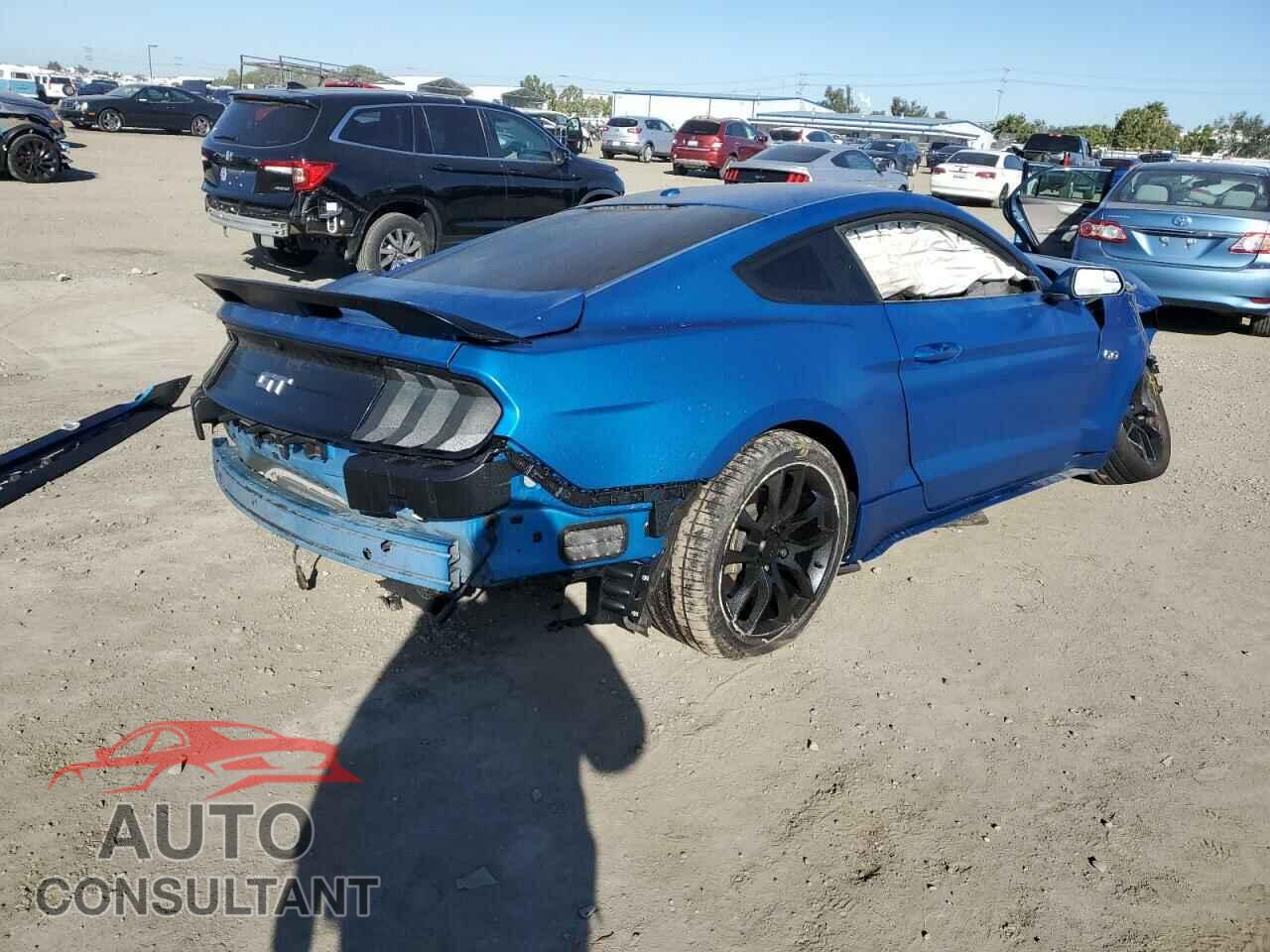FORD MUSTANG 2019 - 1FA6P8CF9K5175721