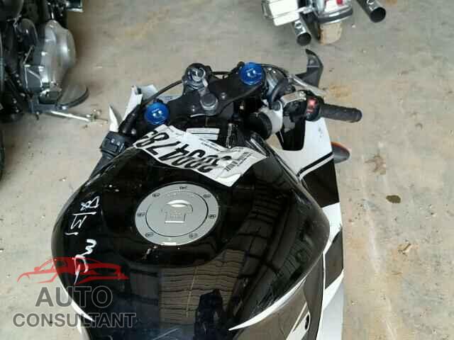 HONDA CBR CYCLE 2016 - JH2PC40J0GK200775