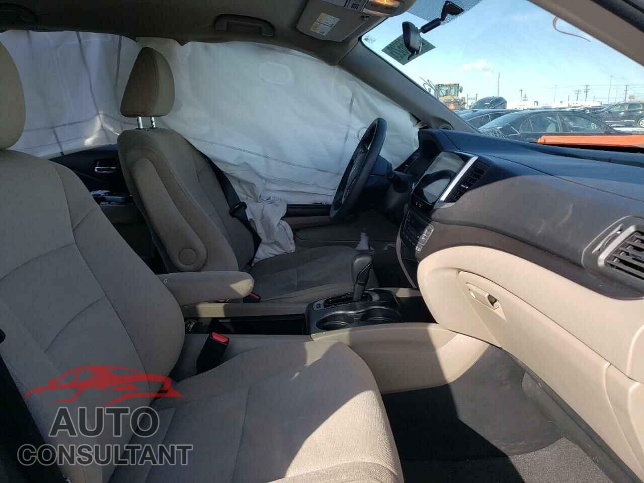HONDA PILOT 2018 - 5FNYF6H36JB015186