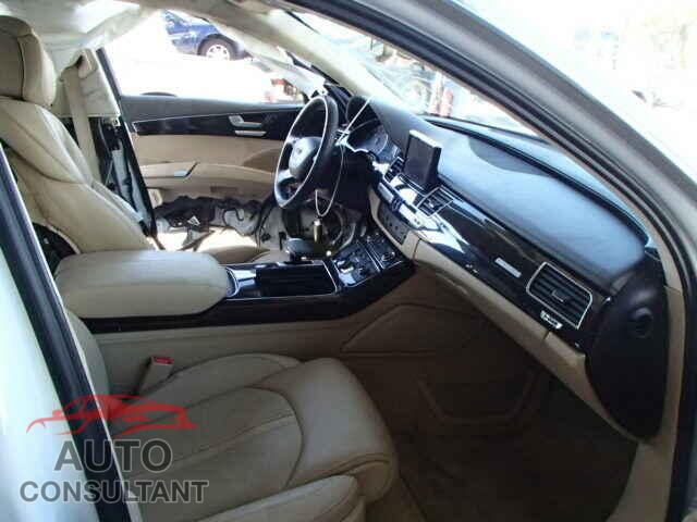 AUDI A8 2012 - WAURVAFD9CN020681