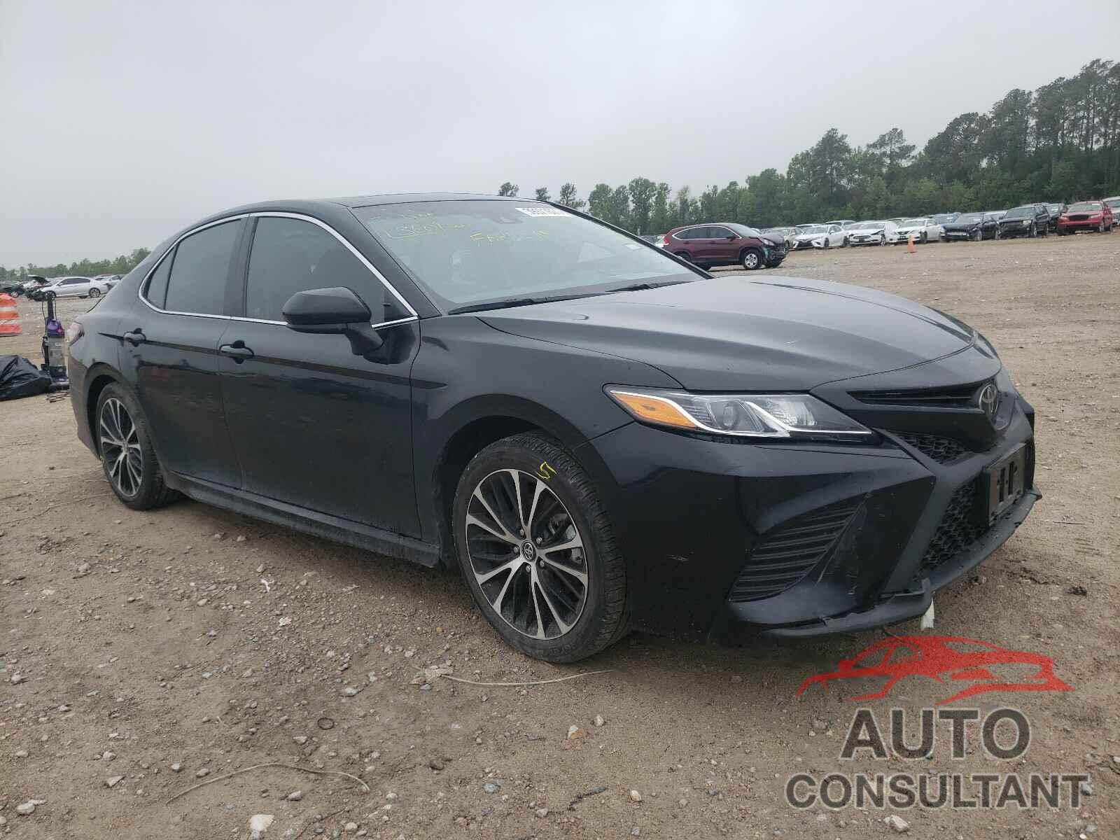 TOYOTA CAMRY 2018 - 4T1B11HK2JU671483