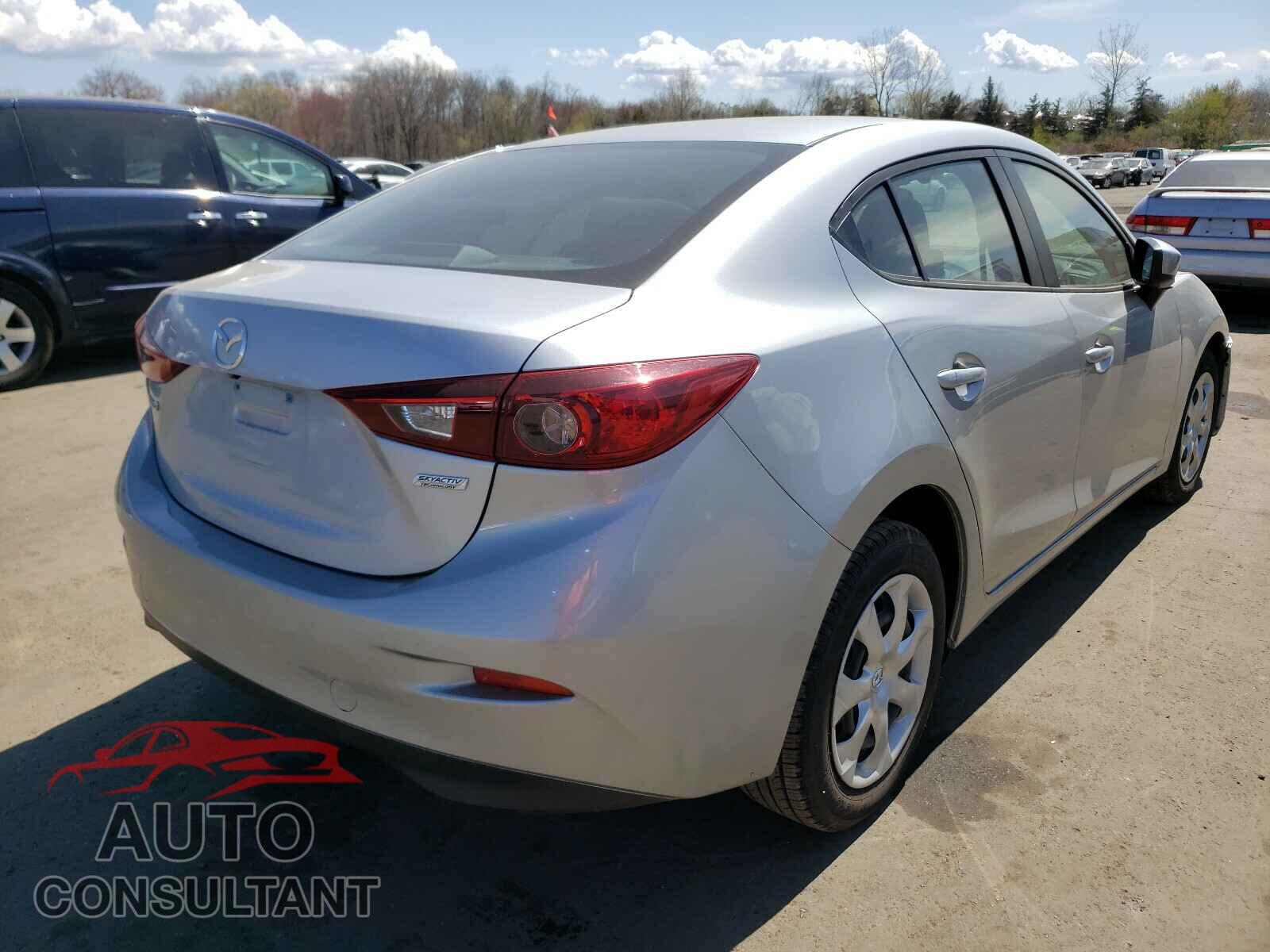 MAZDA 3 2017 - 3MZBN1U78HM132436