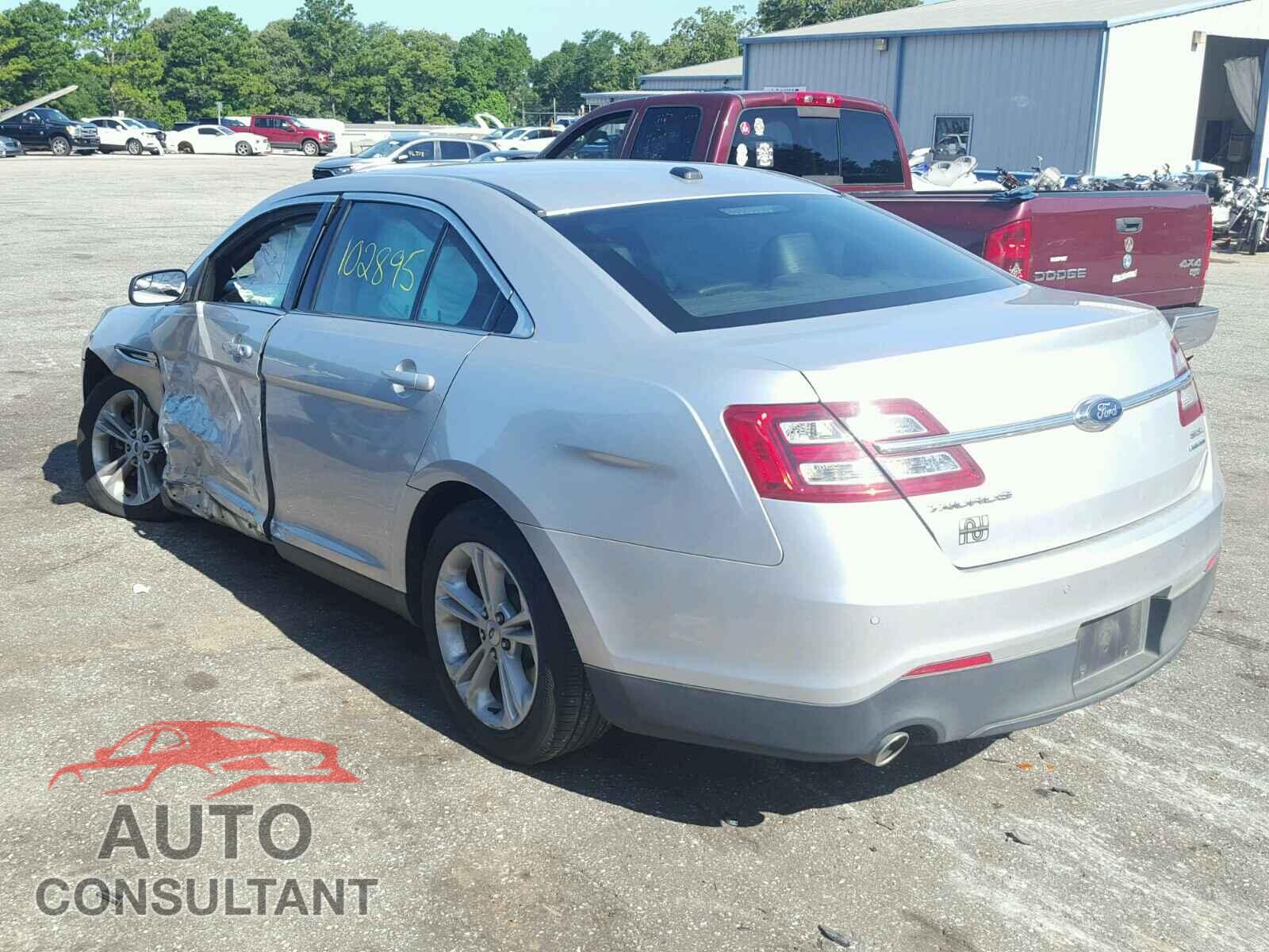 FORD TAURUS 2015 - 1FAHP2E85FG136008