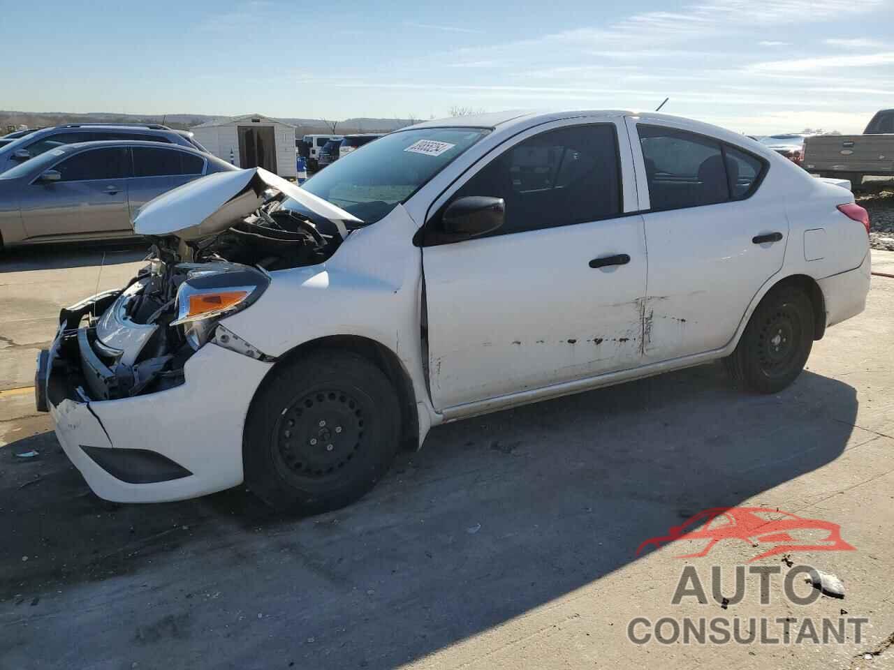 NISSAN VERSA 2018 - 3N1CN7AP5JL813523