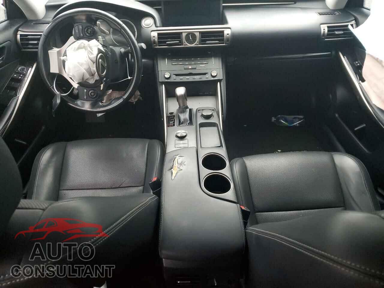 LEXUS IS 2016 - JTHBA1D20G5011325