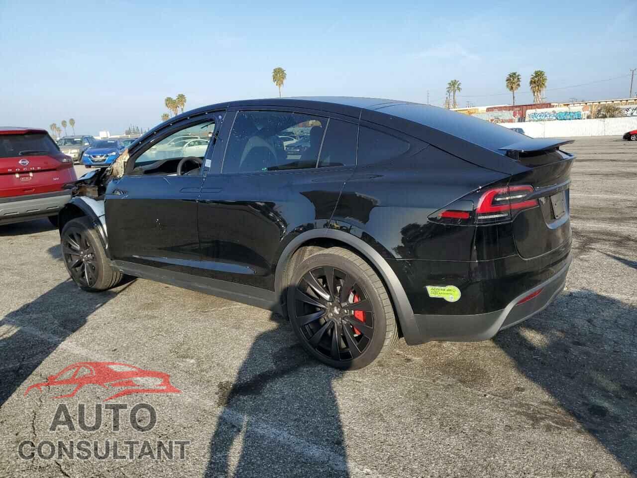 TESLA MODEL X 2023 - 7SAXCBE6XPF384902