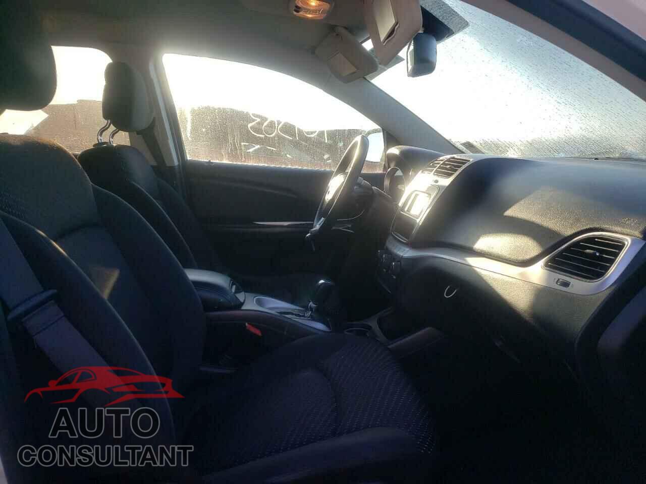 DODGE JOURNEY 2017 - 3C4PDCBB5HT559755