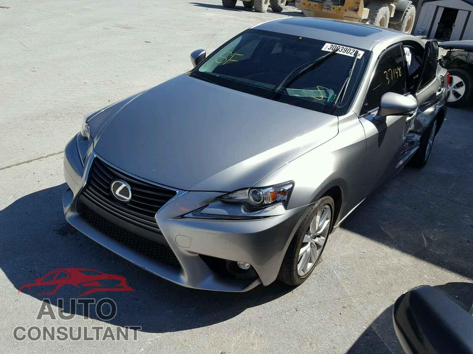 LEXUS IS250 2015 - JTHBF1D23F5077917