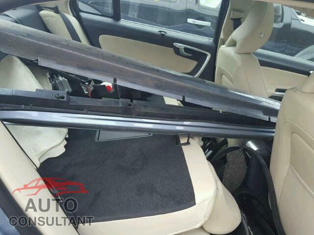 VOLVO S60 2017 - LYV402TK5HB136262