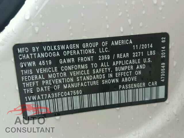 VOLKSWAGEN PASSAT 2015 - 1VWAT7A35FC047560